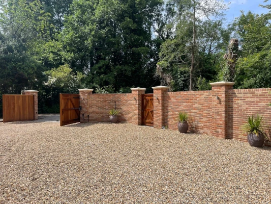 M.CAP4 Pier Caps, Wall and Gate