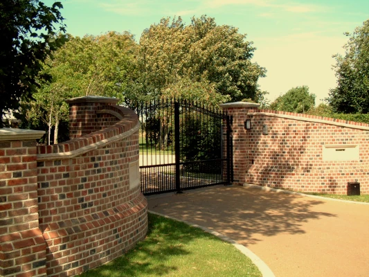 M.CAP5 Pier Caps, Wall and Gate
